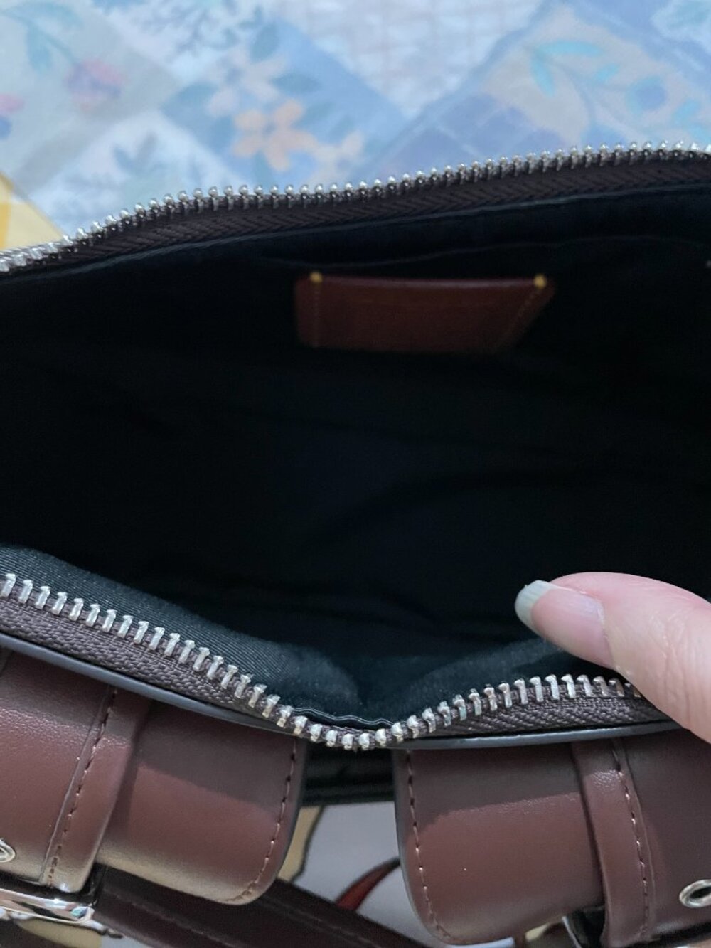 Coach Signature Double-Buckle Bag (Underarm/Crossbody) - Picture 11 of 12